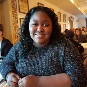 Meet your Posher, Mya